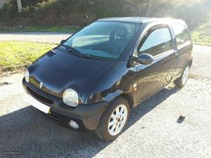 Renault Twingo v 75cv Initial Paris  Outubro/02 -