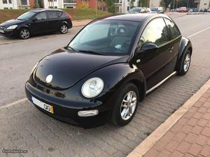 VW New Beetle 1.6 Setembro/00 - à venda - Ligeiros