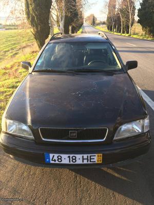 Volvo V40 Vv Agosto/96 - à venda - Ligeiros