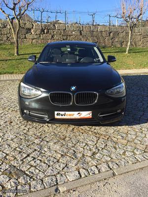 BMW 116 Sport Line Junho/13 - à venda - Ligeiros