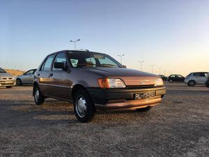 Ford Fiesta 1.1 CL Abril/89 - à venda - Ligeiros