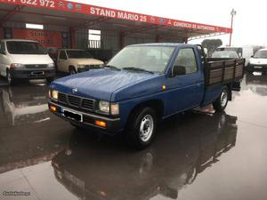 Nissan Pick Up 3 lugares Maio/97 - à venda - Pick-up/