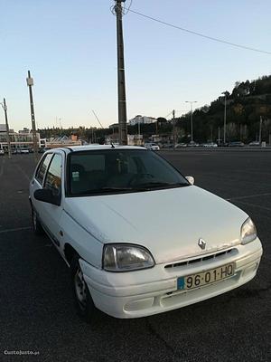 Renault Clio 1.2 gasolina barato Valor fixo Dezembro/96 - à