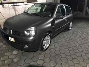 Renault Clio CLIO 2 1.5DCI 85CV Setembro/03 - à venda -