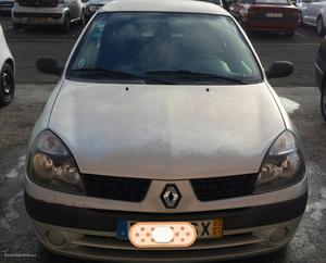 Renault Clio V Fevereiro/02 - à venda - Ligeiros
