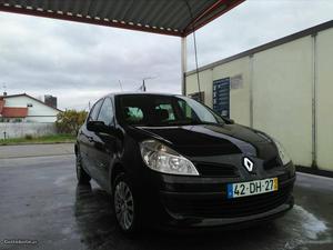Renault Clio  dci Abril/07 - à venda - Ligeiros