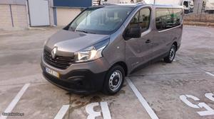 Renault Trafic 1.6DCI 120cv 9 Lug Maio/15 - à venda -