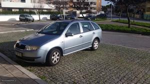 Skoda Fabia 1.4 Fevereiro/02 - à venda - Ligeiros