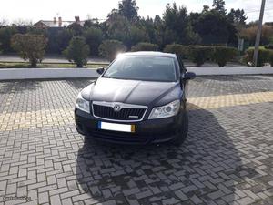 Skoda Octavia 1.6TDI Greenline Maio/12 - à venda - Ligeiros