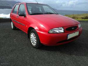 Ford Fiesta 1.25 CC um só dono Abril/99 - à venda -