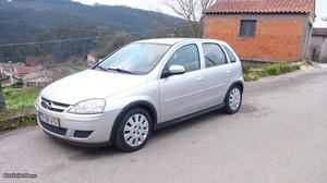 Opel Corsa 1.3 cdti Novembro/03 - à venda - Ligeiros