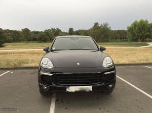 Porsche Cayenne 3.0 D Janeiro/15 - à venda - Ligeiros