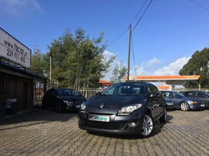 Renault Mégane 1.5 dCi Expression Março/12 - à venda -