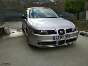 Seat Leon 1.9 tdi Fr 150cc Março/02 - à venda - Ligeiros