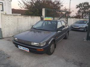 Toyota Corolla v  Fevereiro/89 - à venda -