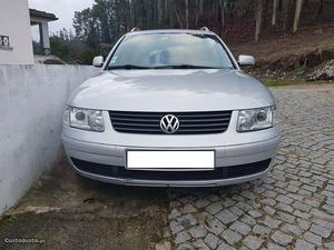 VW Passat variant Julho/98 - à venda - Ligeiros