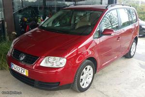 VW Touran 1.9 TDI Highli 7lug Novembro/04 - à venda -