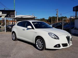 Alfa Romeo Giulietta 1.6 JTDM 105cv Junho/15 - à venda -