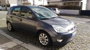 Ford Fiesta 1.2 Guia A/c Abril/04 - à venda - Ligeiros