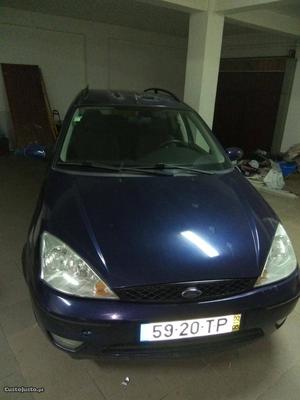 Ford Focus 1.4i sw Junho/02 - à venda - Ligeiros