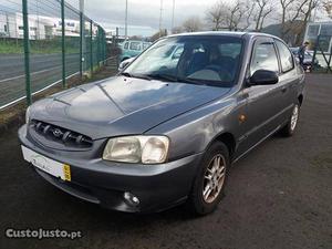 Hyundai Accent 1.3 3P 5Lug. 86 Cv. Maio/01 - à venda -