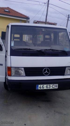 Mercedes-Benz MB 100D 6lugares Março/93 - à venda -