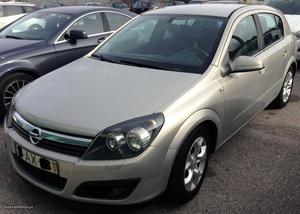 Opel Astra Astra H Novembro/05 - à venda - Ligeiros