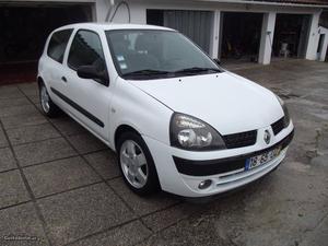 Renault Clio  DCI Abril/03 - à venda - Comerciais /