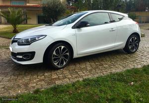 Renault Mégane coupe1.6dcibose130cv Agosto/14 - à venda -