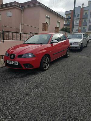 Seat Ibiza 1.9 tdi Março/04 - à venda - Ligeiros