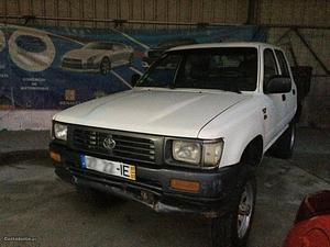 Toyota Hilux cab dupla 4x4 2.5d Março/97 - à venda -