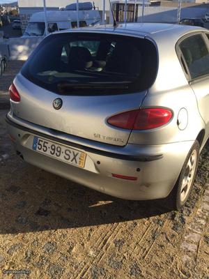 Alfa Romeo 147 twins parck Fevereiro/01 - à venda -