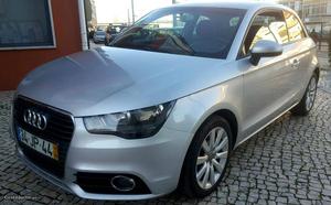 Audi A1 1.6 TDI Agosto/10 - à venda - Ligeiros Passageiros,