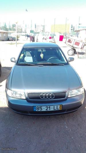 Audi A4 90 Outubro/95 - à venda - Ligeiros Passageiros,