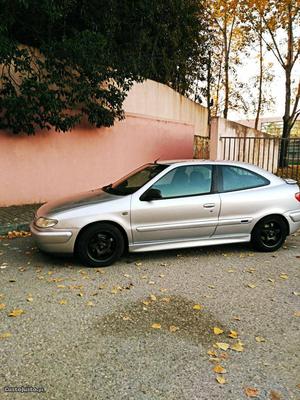 Citroën Xsara Coupé Fevereiro/00 - à venda -