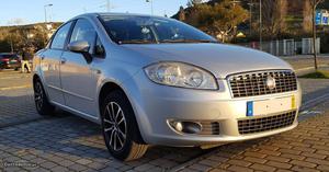 Fiat Linea 1.4 8V Maio/08 - à venda - Ligeiros Passageiros,