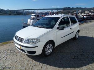 Fiat Punto 1.3 multijet Novembro/05 - à venda - Ligeiros