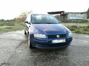 Fiat Stilo stilo 1.4 Outubro/04 - à venda - Ligeiros