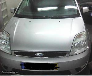 Ford Fiesta 1.25 Julho/05 - à venda - Ligeiros Passageiros,