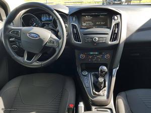 Ford Focus  CV Titanium Maio/15 - à venda - Ligeiros