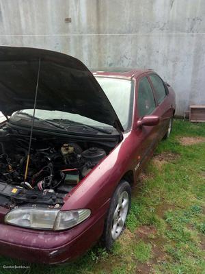 Ford Mondeo 1.8 TD Outubro/96 - à venda - Ligeiros