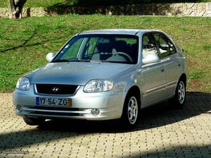 Hyundai Accent GLS 1.3i Novembro/04 - à venda - Ligeiros