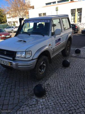 Hyundai Galloper Exeed Janeiro/00 - à venda - Pick-up/