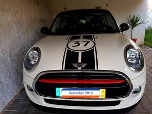 MINI Cooper 1.5 D, 116cv Setembro/16 - à venda - Ligeiros