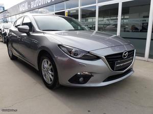 Mazda 3 1.5 Skyactive Maio/14 - à venda - Ligeiros