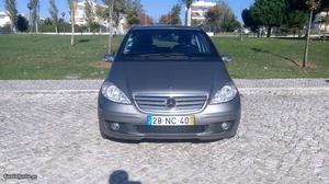 Mercedes-Benz A 180 CDI com GPS Março/06 - à venda -