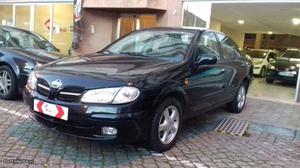 Nissan Almera 2.2dti 60EUR/mes Janeiro/01 - à venda -