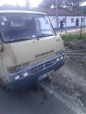 Nissan  Maio/80 - à venda - Comerciais / Van, Évora -