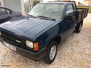 Nissan Pick Up 3 lugares Maio/89 - à venda - Pick-up/