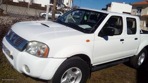 Nissan Pick Up Navarra Dezembro/04 - à venda - Pick-up/